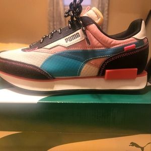 Womens Tennis Shoes